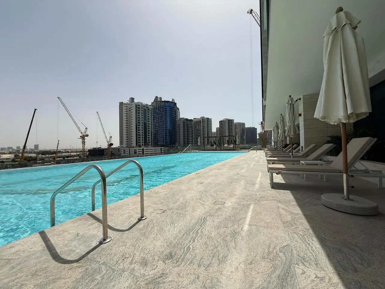 Daniels Studio At Marasi Drive With Canal View Dubai United Arab Emirates