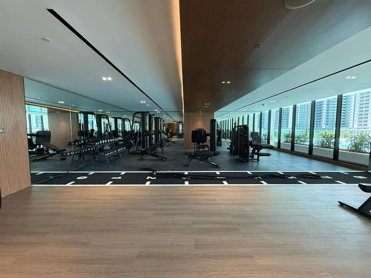Daniels Studio At Marasi Drive With Canal View Dubai Apartment