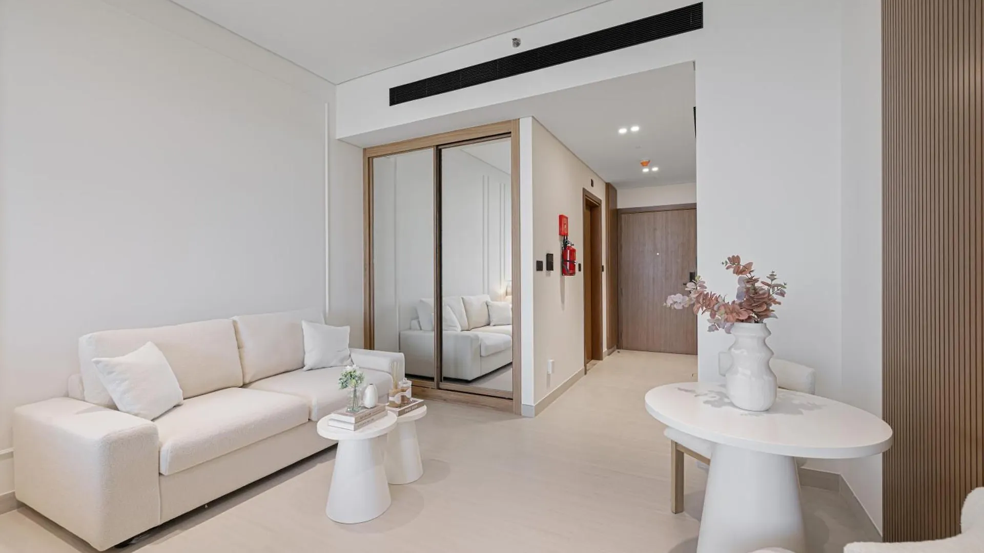 Daniels Studio At Marasi Drive With Canal View Dubai Apartment