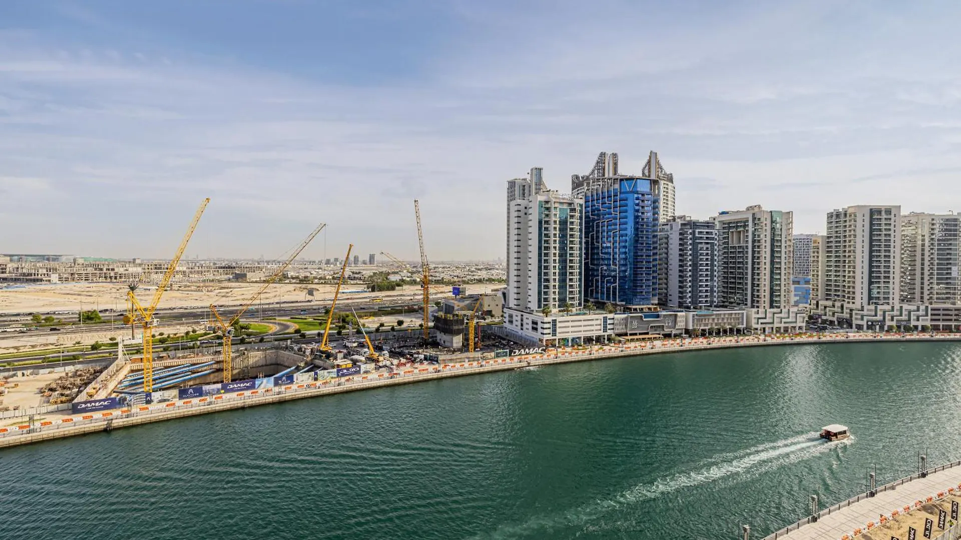 Daniels Studio At Marasi Drive With Canal View Dubai